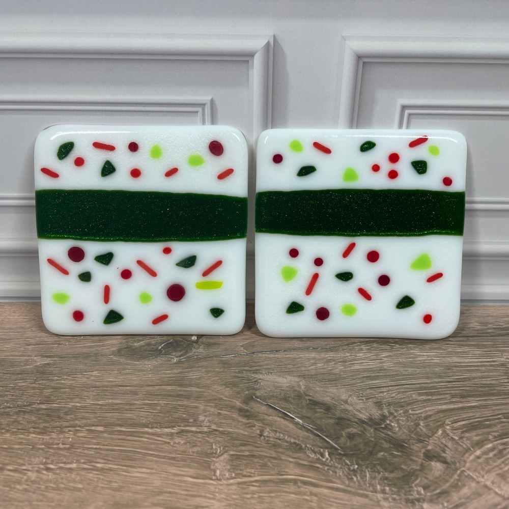 Fused Glass Red Green White Coasters Set of 2 Food Drink Bar‎ Kitchen Decor